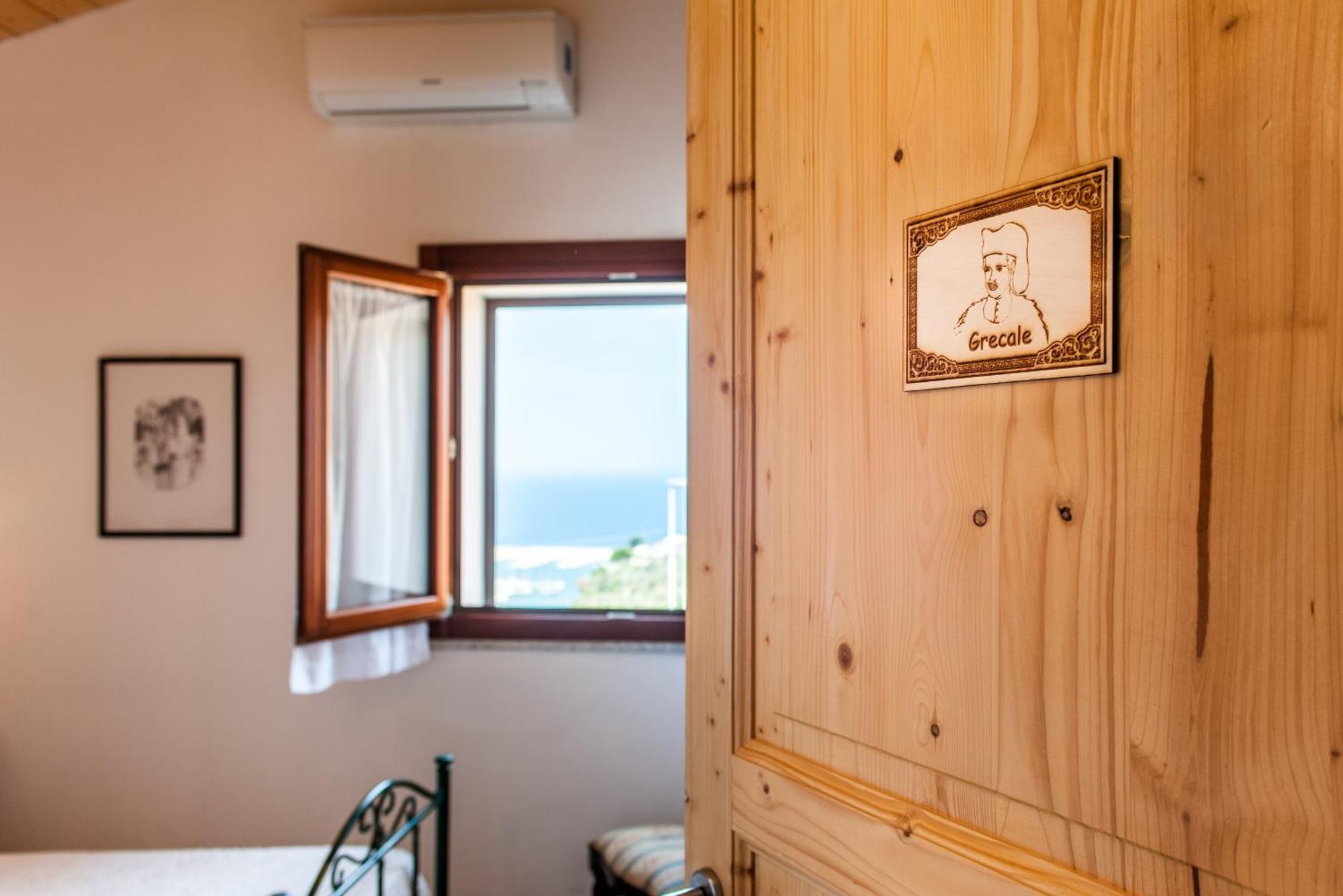 La Casa Di Mannazzotta 2 Bed and Breakfast Castelsardo Buitenkant foto